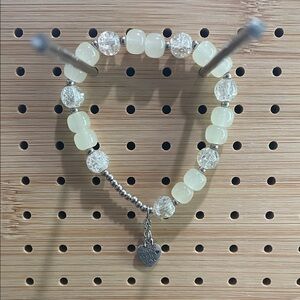 Elegant Silver and Cream Beaded Bracelet